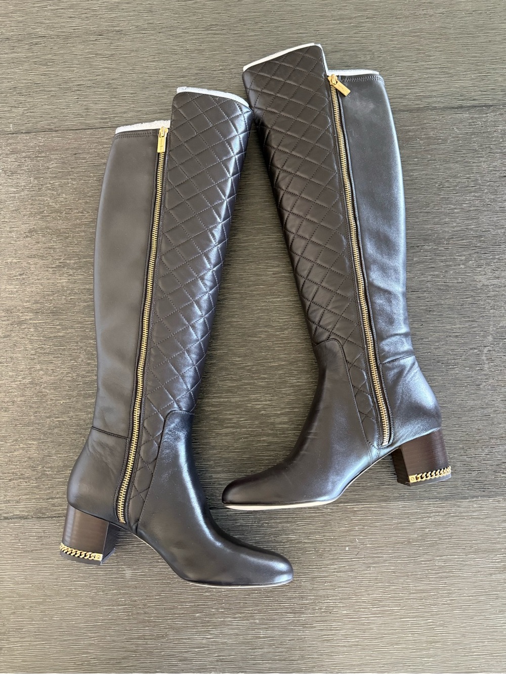 Michael Kors Sabrina Iconic MK Logo Chain Heel Tall Quilted Boots 8.5 - Picture 2 of 12